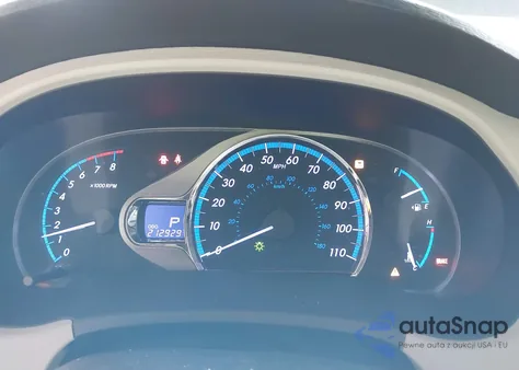 2011 Toyota Sienna Xle from USA, damaged, VIN 5TDDK3DC4BS029809